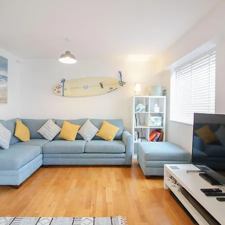 Holiday home Oceans 9 *